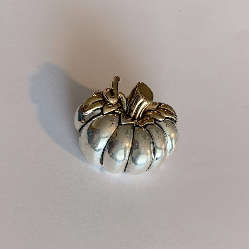 pumpkin vintage brooch signed mj - Picture 2 of 4